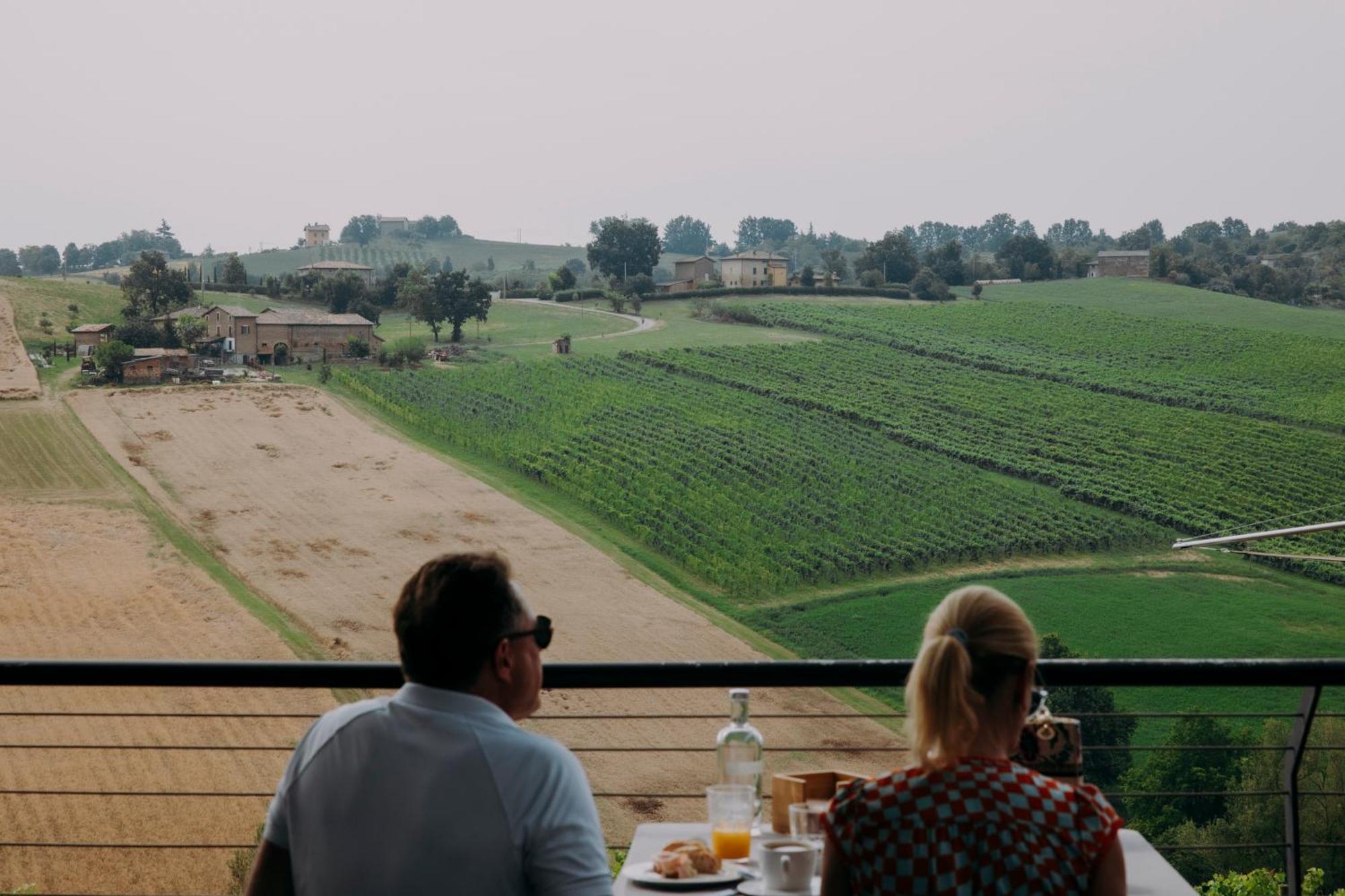 Agriturismo Opera 02 Кастельветро-ди-Модена Экстерьер фото